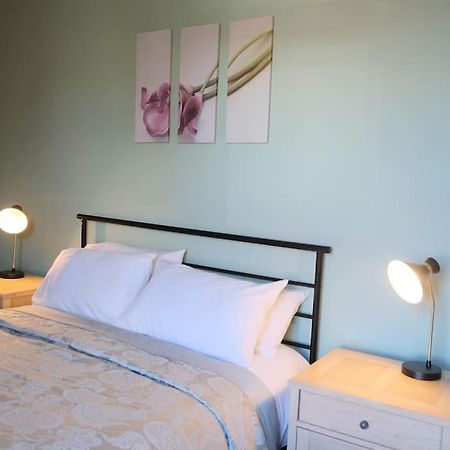 Avon'S View Apartment สแตรทฟอร์ด อะพอน เอวอน ภายนอก รูปภาพ