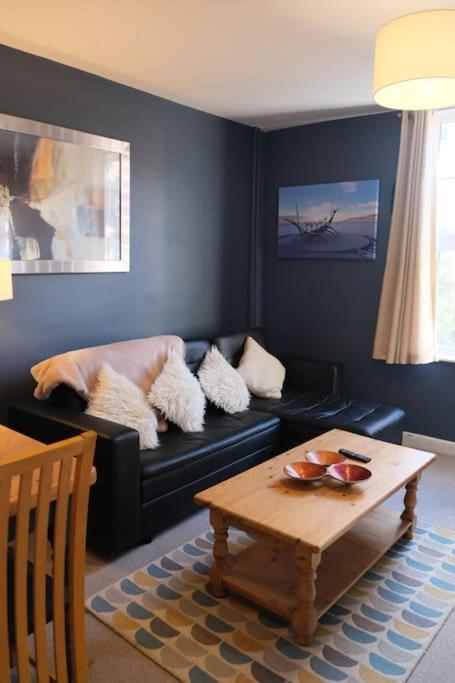 Avon'S View Apartment สแตรทฟอร์ด อะพอน เอวอน ภายนอก รูปภาพ